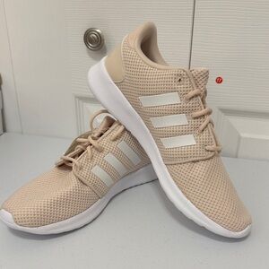 ADIDAS QT Racer Woman’s Lightweight Mesh Sneakers - Casual Comfort